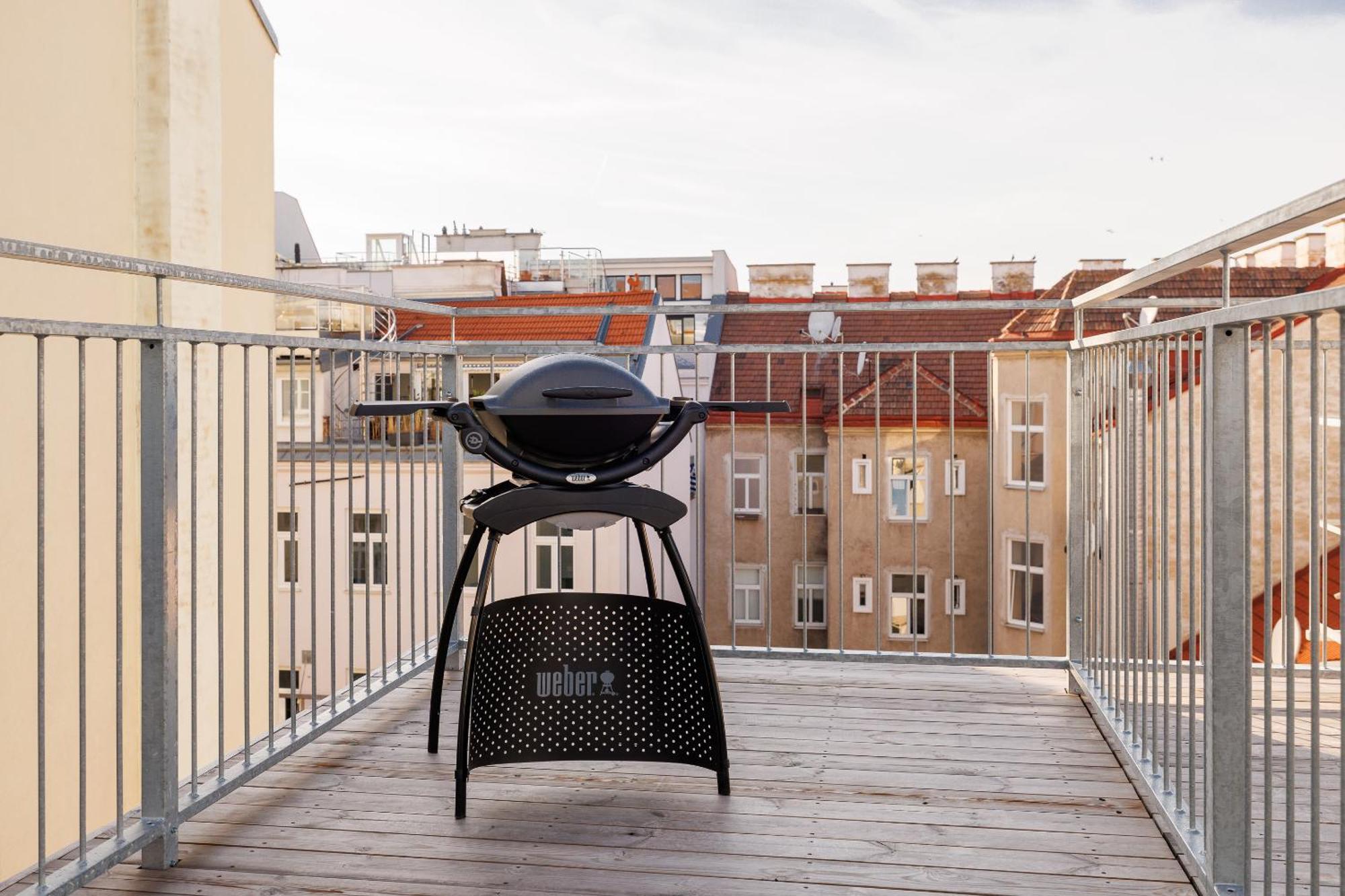 Symphony Apartments 42 - Modern Loft With Terrace And Grill In Central Location Wien Eksteriør bilde